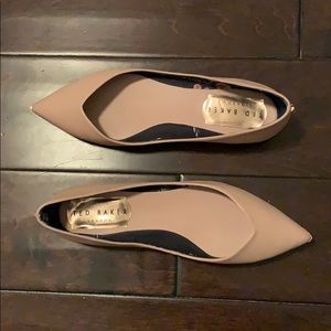7.5 Ted Baker Flats